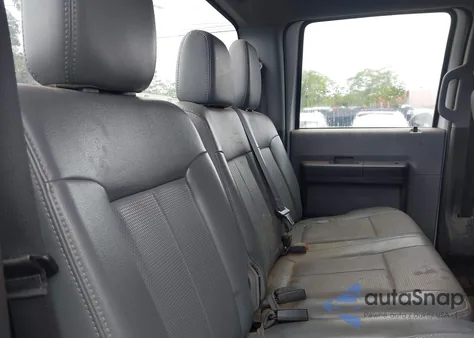 2012 Ford F-250 Xl z USA, uszkodzony, nr VIN 1FT7W2B63CEA40770